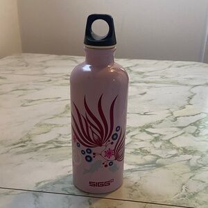 SIGG Lavender Stainless Steel Water Bottle